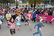 Start Münchner 6. Münchner Trachtenlauf (©Foto: Martin Schmitz)